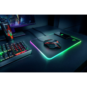 Коврик для мышки Trust GXT 750 Qlide RGB Gaming Mouse Pad with wireless charging (23184_Trust)